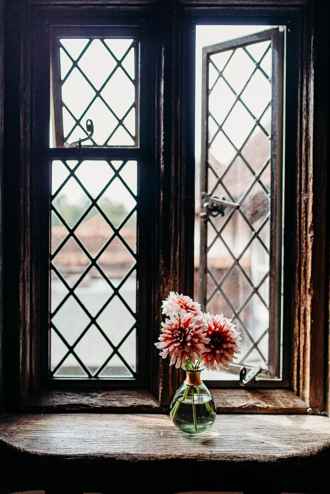 The Crown Inn Chiddingfold Exteriér fotografie