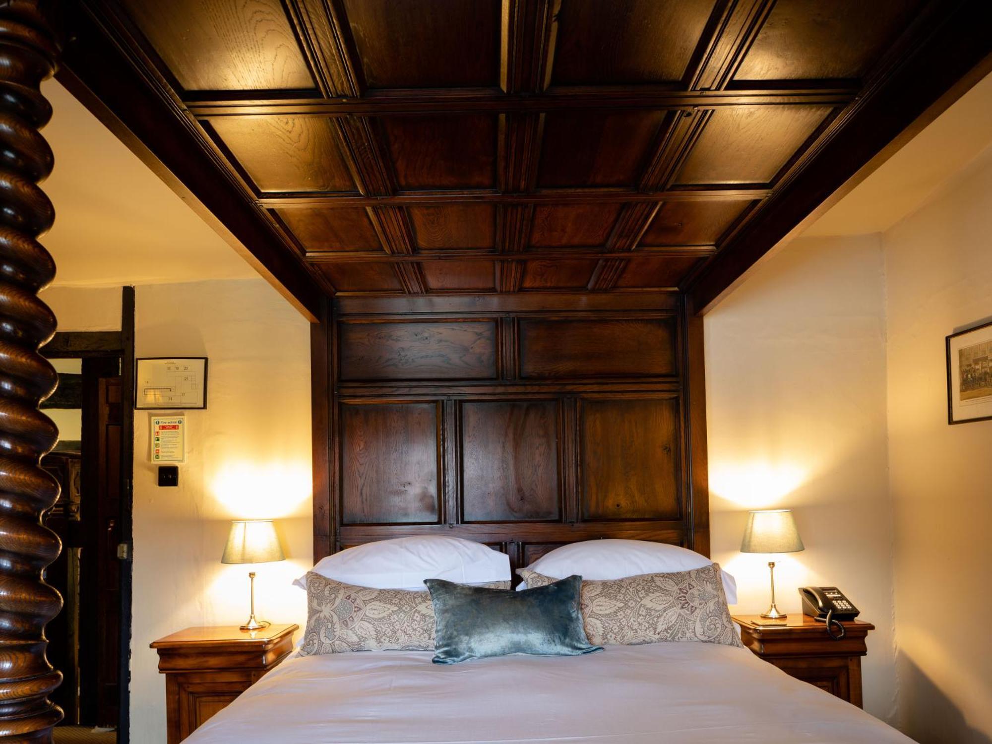 The Crown Inn Chiddingfold Pokoj fotografie