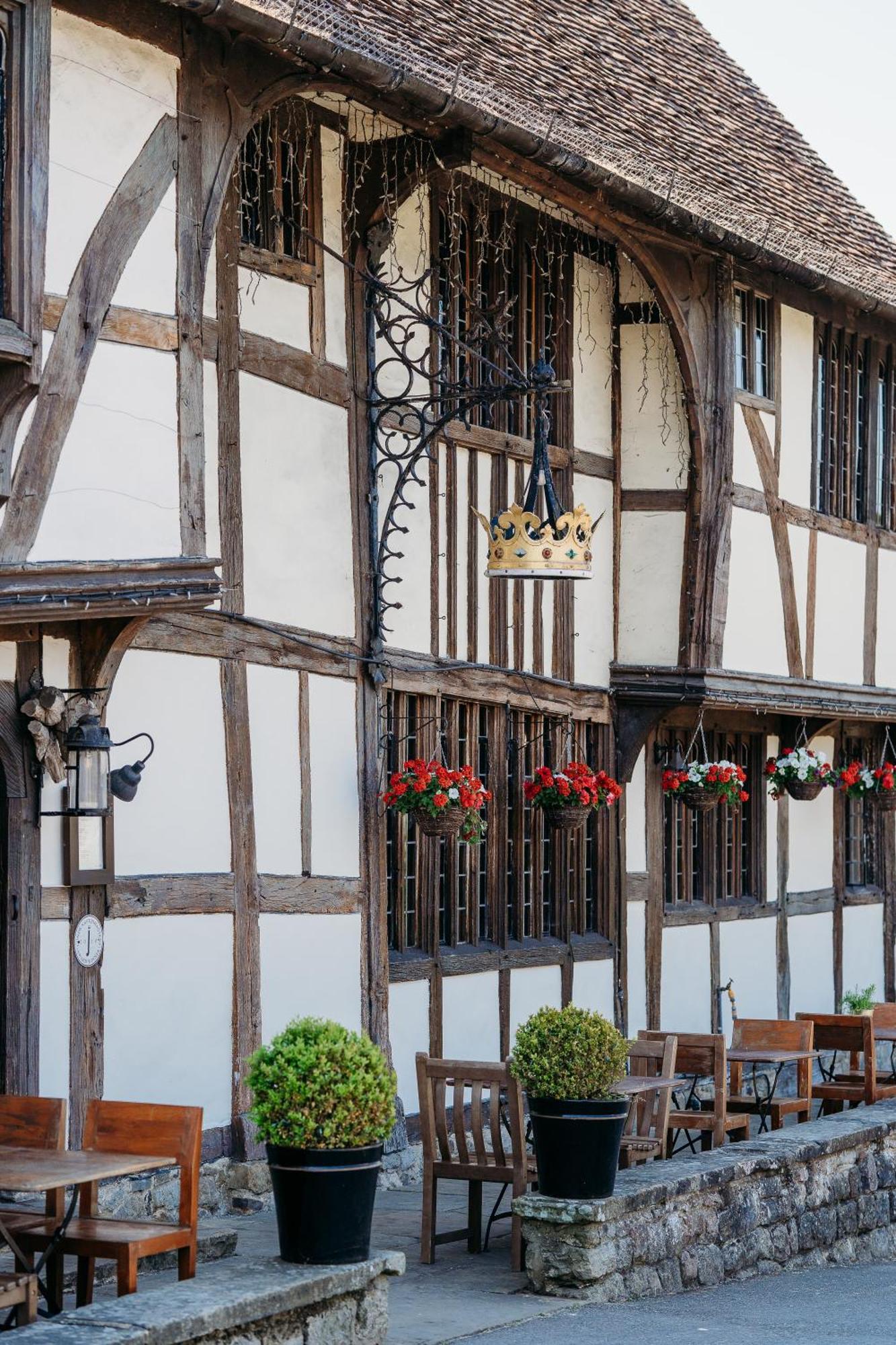 The Crown Inn Chiddingfold Exteriér fotografie